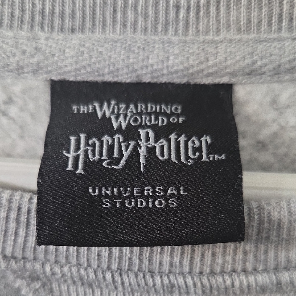 Harry Potter- Gryffindor Men's Sweatshirt - Picture 2 of 5